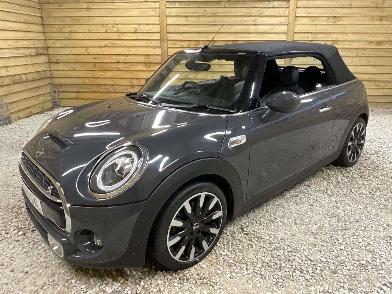 2019 MINI CONVERTIBLE 2019 MINI CONVERTIBLE