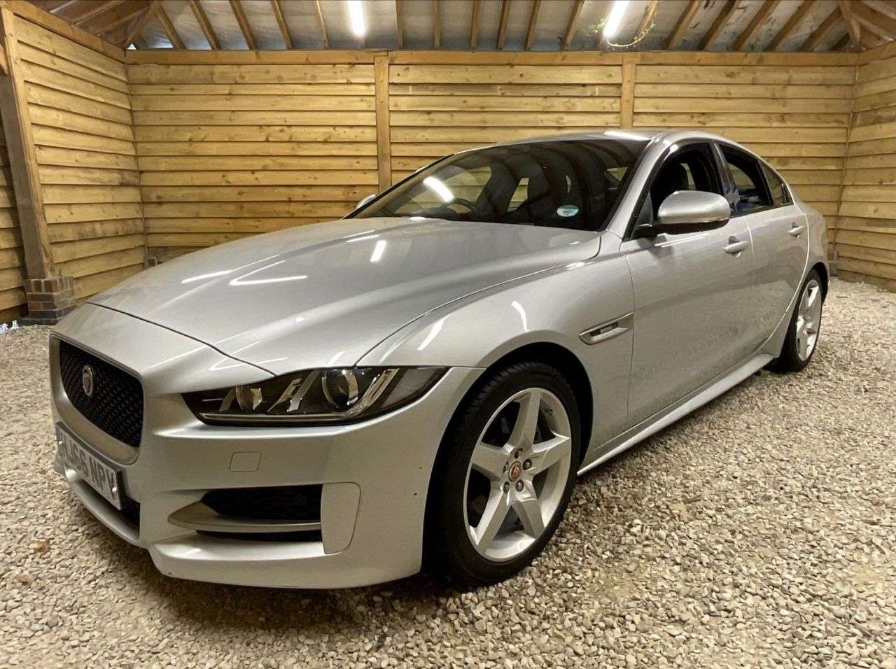 2016 JAGUAR XE 2016 JAGUAR XE