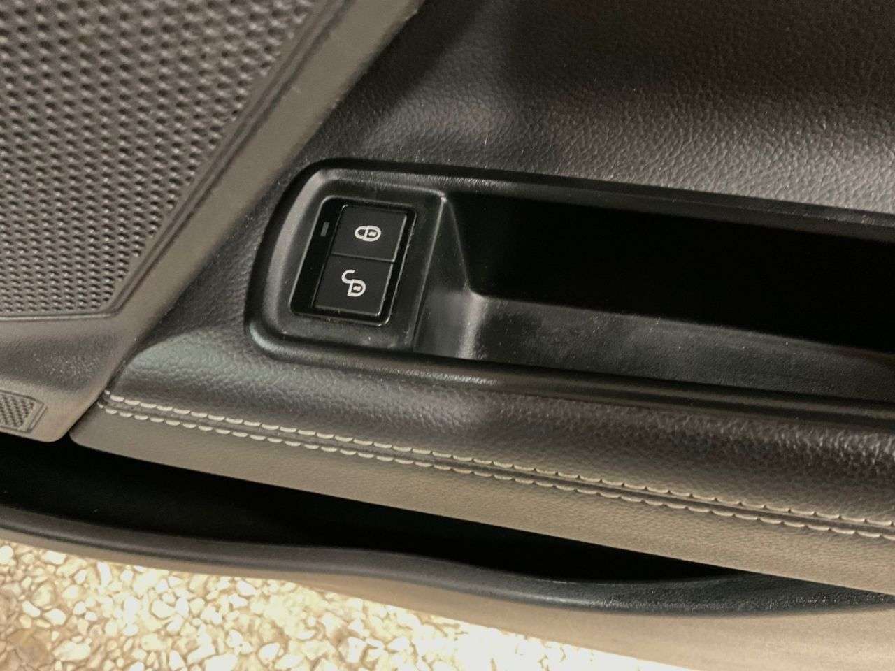 2016 JAGUAR XE 2016 JAGUAR XE