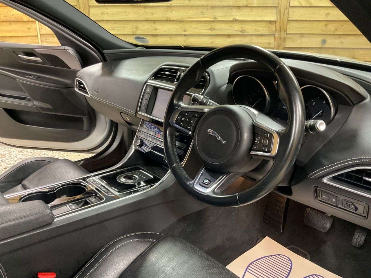 2016 JAGUAR XE 2016 JAGUAR XE