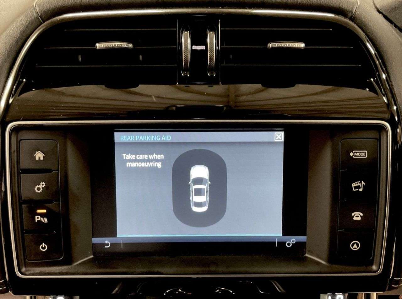 2016 JAGUAR XE 2016 JAGUAR XE
