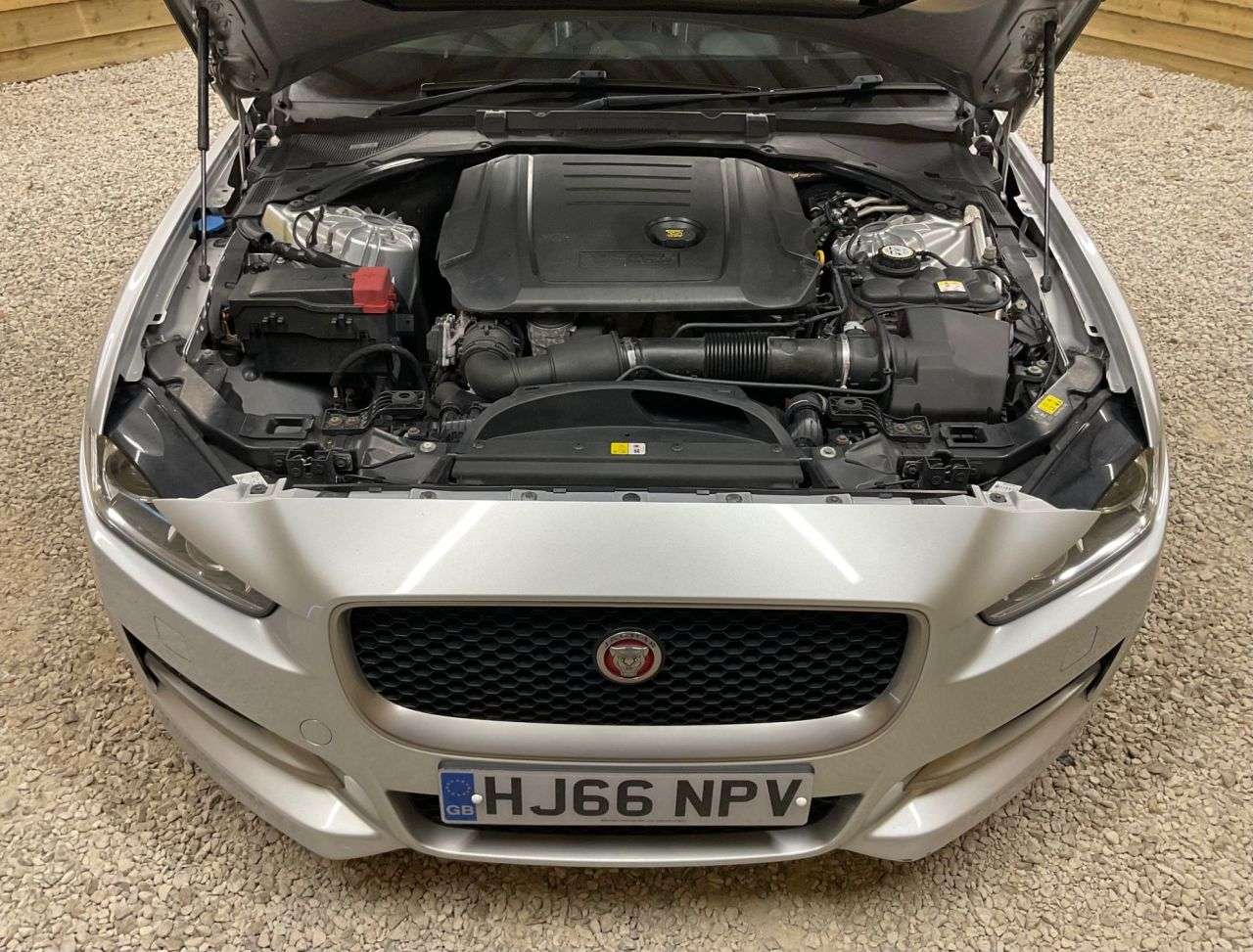 2016 JAGUAR XE 2016 JAGUAR XE
