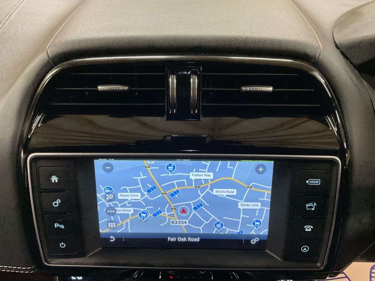 2016 JAGUAR XE 2016 JAGUAR XE