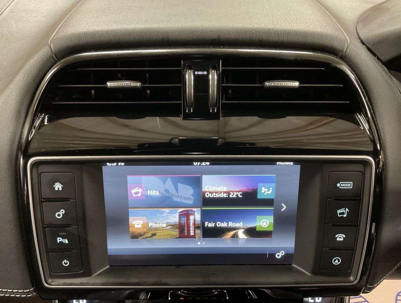 2016 JAGUAR XE 2016 JAGUAR XE