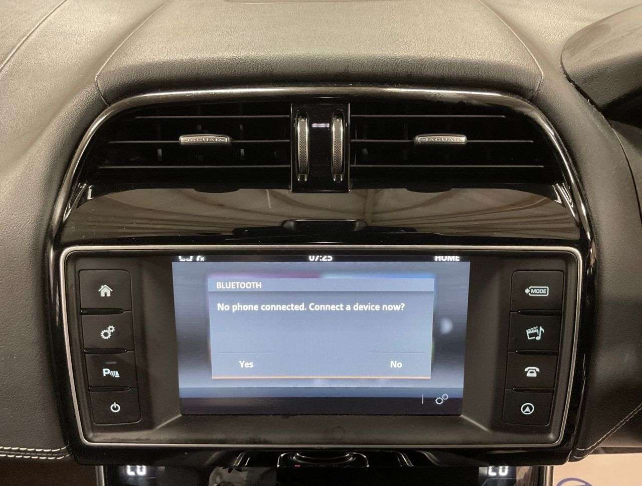 2016 JAGUAR XE 2016 JAGUAR XE