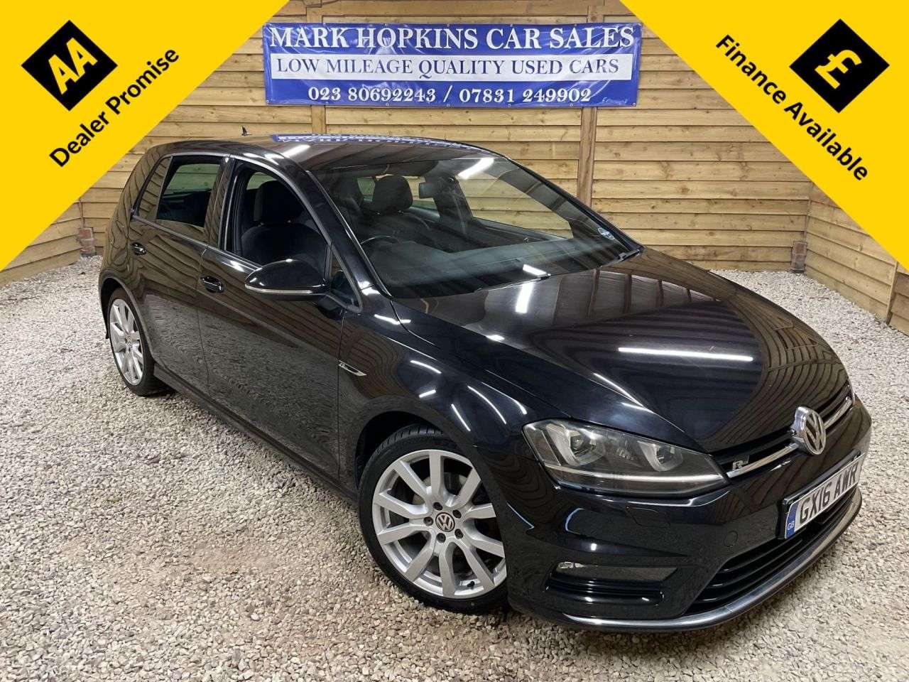 A 2016 VOLKSWAGEN GOLF 2.0 TDI BlueMotion Tech R-Line Hatchback 5dr Diesel Manual Euro 6 (s/s) (15 A 2016 VOLKSWAGEN GOLF 2.0 TDI BlueMotion Tech R-Line Hatchback 5dr Diesel Manual Euro 6 (s/s) (15