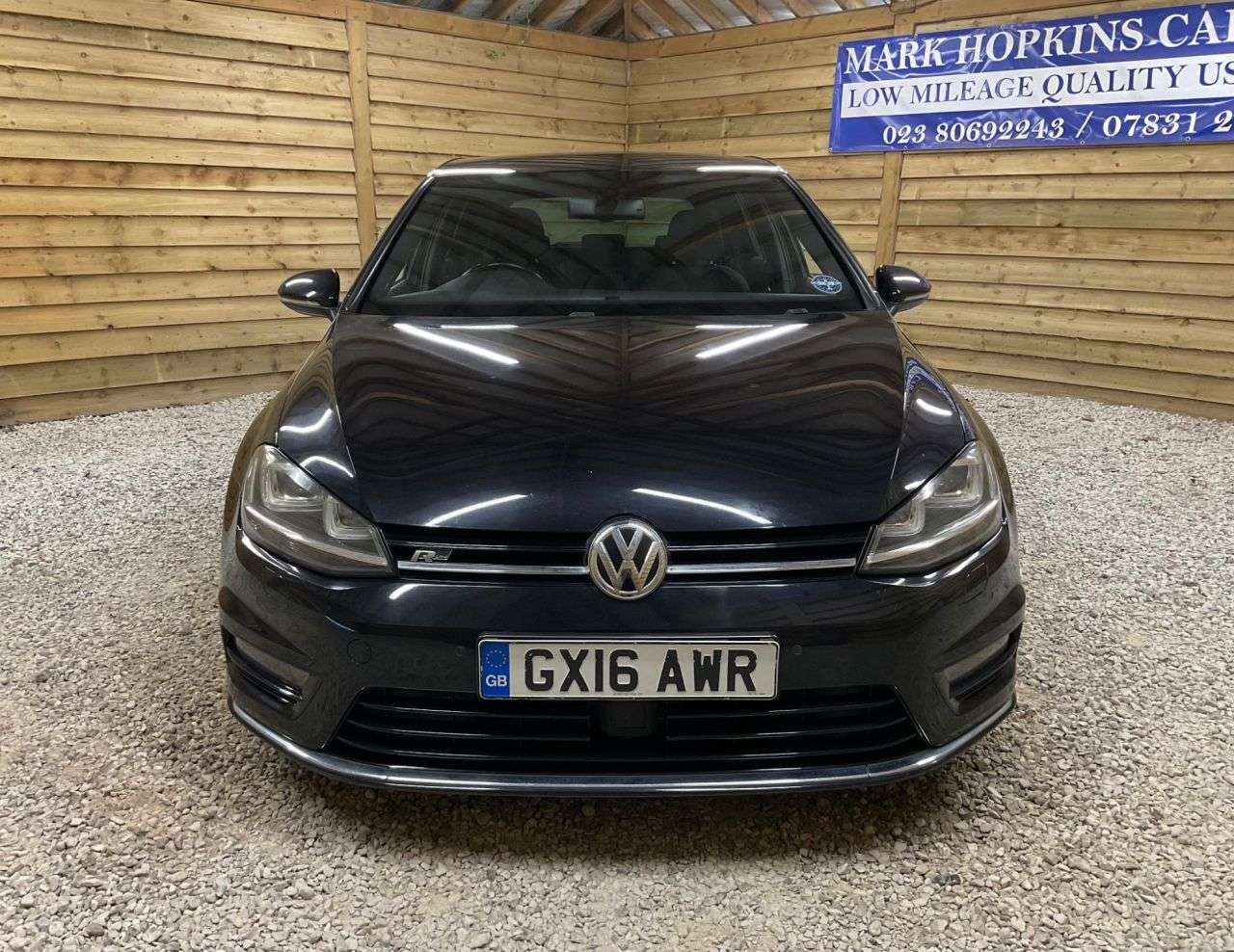 A 2016 VOLKSWAGEN GOLF 2.0 TDI BlueMotion Tech R-Line Hatchback 5dr Diesel Manual Euro 6 (s/s) (15 A 2016 VOLKSWAGEN GOLF 2.0 TDI BlueMotion Tech R-Line Hatchback 5dr Diesel Manual Euro 6 (s/s) (15
