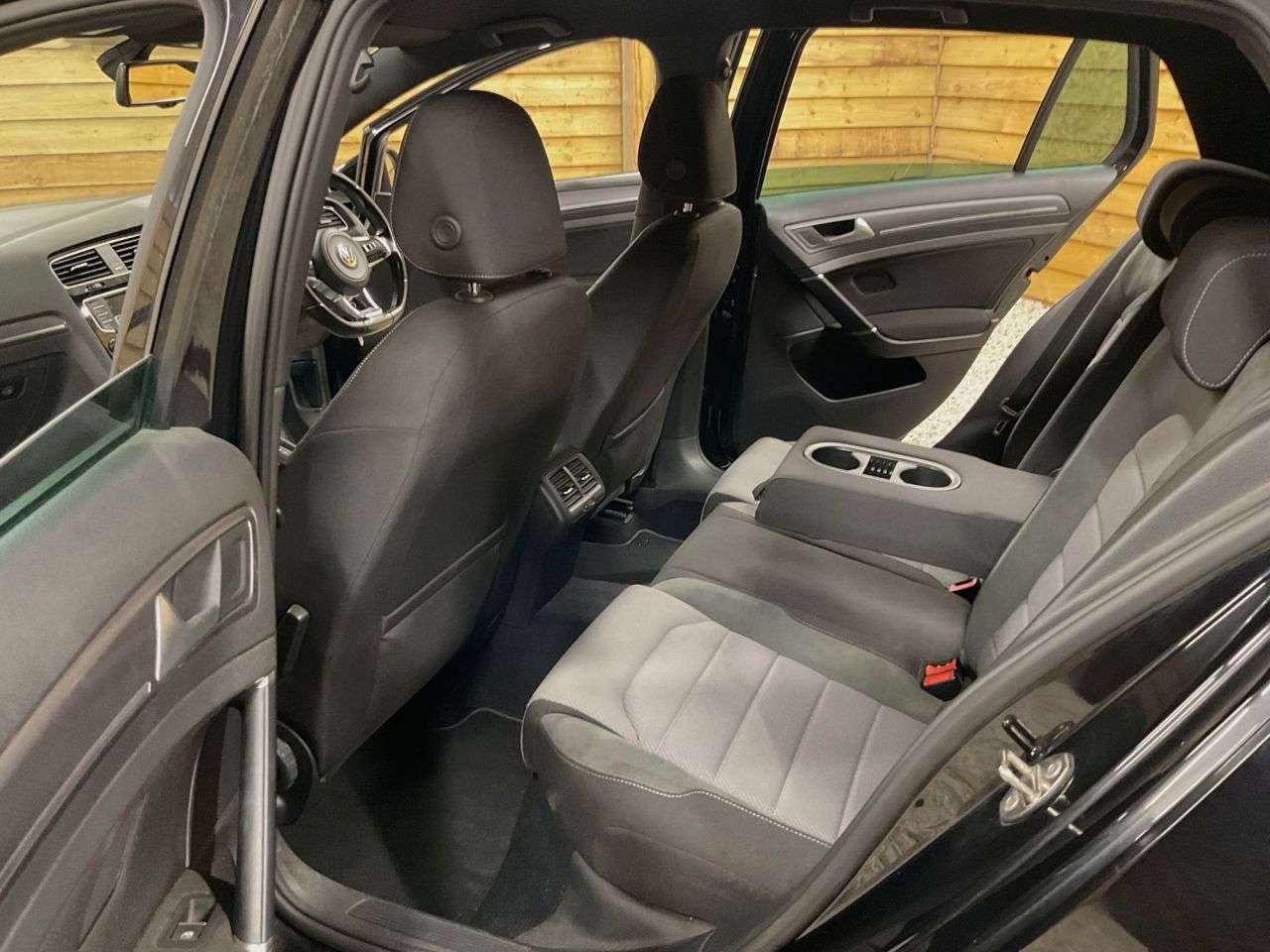 2016 VOLKSWAGEN GOLF 2016 VOLKSWAGEN GOLF
