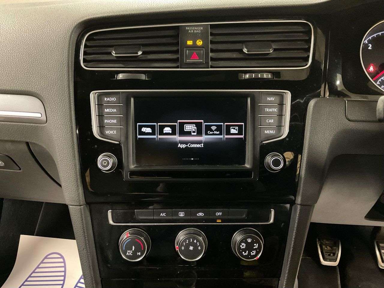 2016 VOLKSWAGEN GOLF 2016 VOLKSWAGEN GOLF