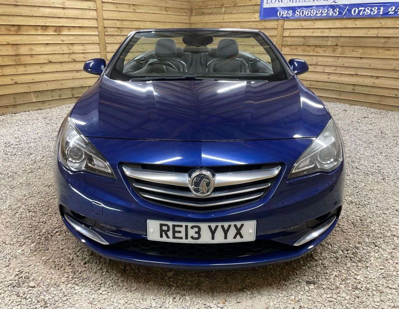 A 2013 VAUXHALL CASCADA 1.4T Elite Convertible 2dr Petrol Manual Euro 5 (s/s) (140 ps) TWO LOCAL OW A 2013 VAUXHALL CASCADA 1.4T Elite Convertible 2dr Petrol Manual Euro 5 (s/s) (140 ps) TWO LOCAL OW