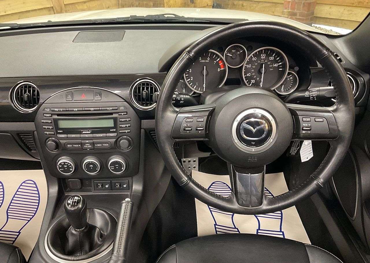 2013 MAZDA MX-5 2013 MAZDA MX-5
