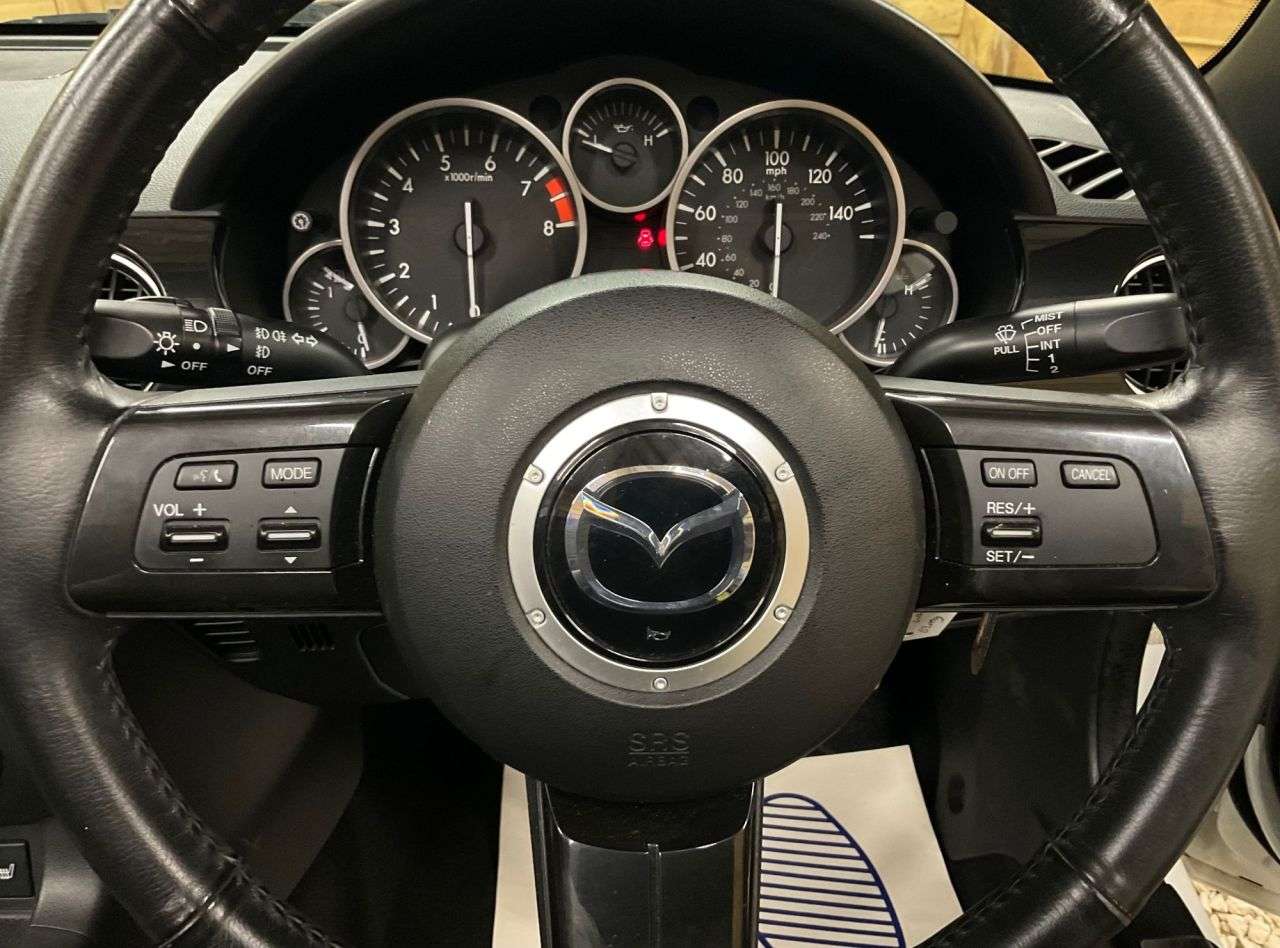 2013 MAZDA MX-5 2013 MAZDA MX-5