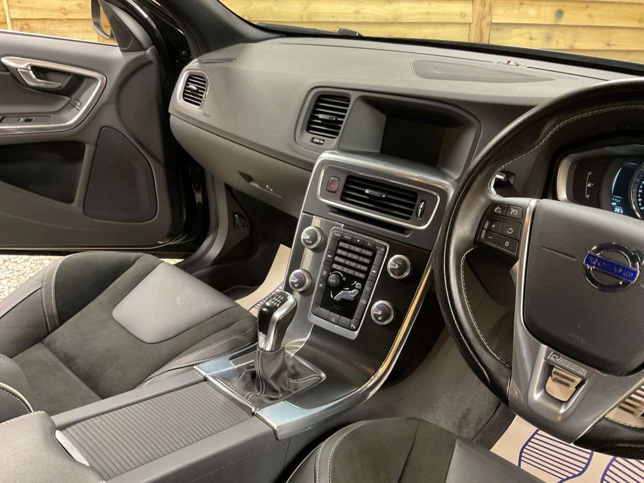 2014 VOLVO S60 2014 VOLVO S60