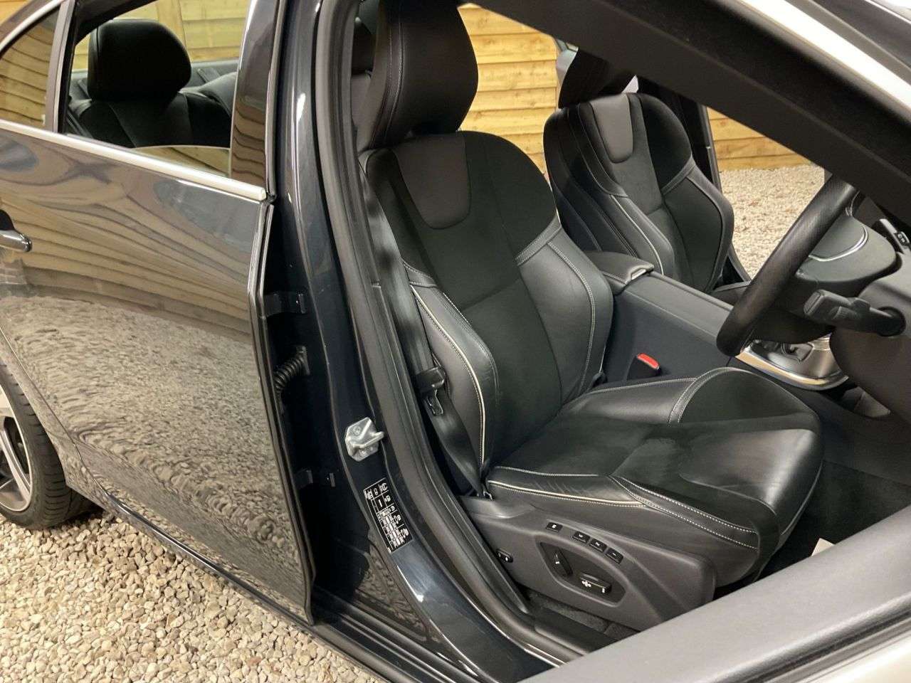 2014 VOLVO S60 2014 VOLVO S60