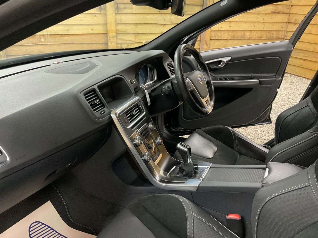 2014 VOLVO S60 2014 VOLVO S60