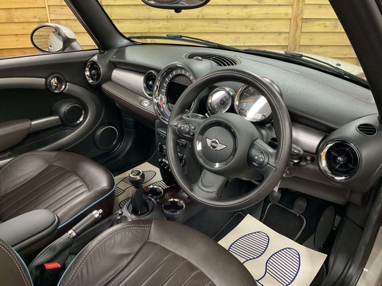 2015 MINI CONVERTIBLE 2015 MINI CONVERTIBLE