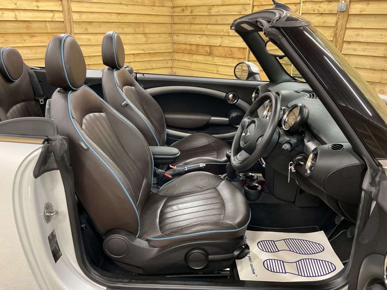 2015 MINI CONVERTIBLE 2015 MINI CONVERTIBLE