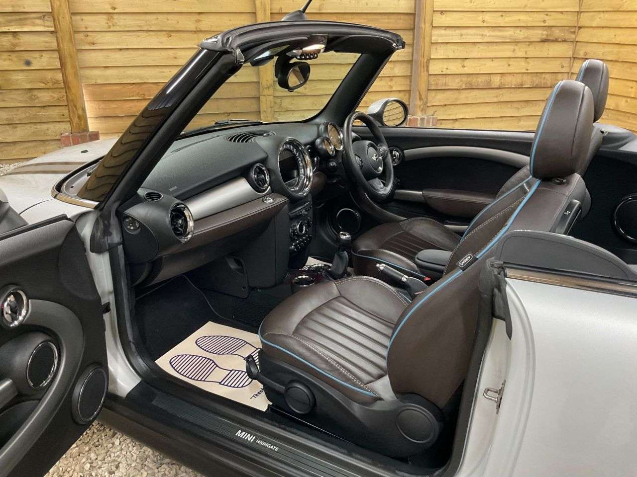 2015 MINI CONVERTIBLE 2015 MINI CONVERTIBLE
