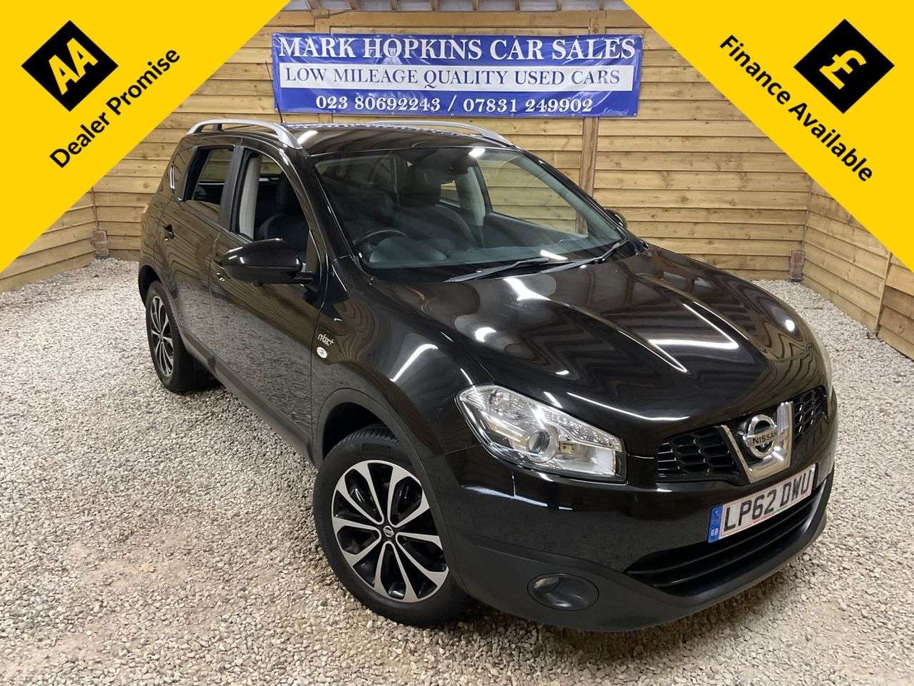 A 2013 NISSAN QASHQAI 1.6 n-tec+ SUV 5dr Petrol CVT 2WD Euro 5 (117 ps) DEMO+ONE OWNER HIGH SPEC A 2013 NISSAN QASHQAI 1.6 n-tec+ SUV 5dr Petrol CVT 2WD Euro 5 (117 ps) DEMO+ONE OWNER HIGH SPEC