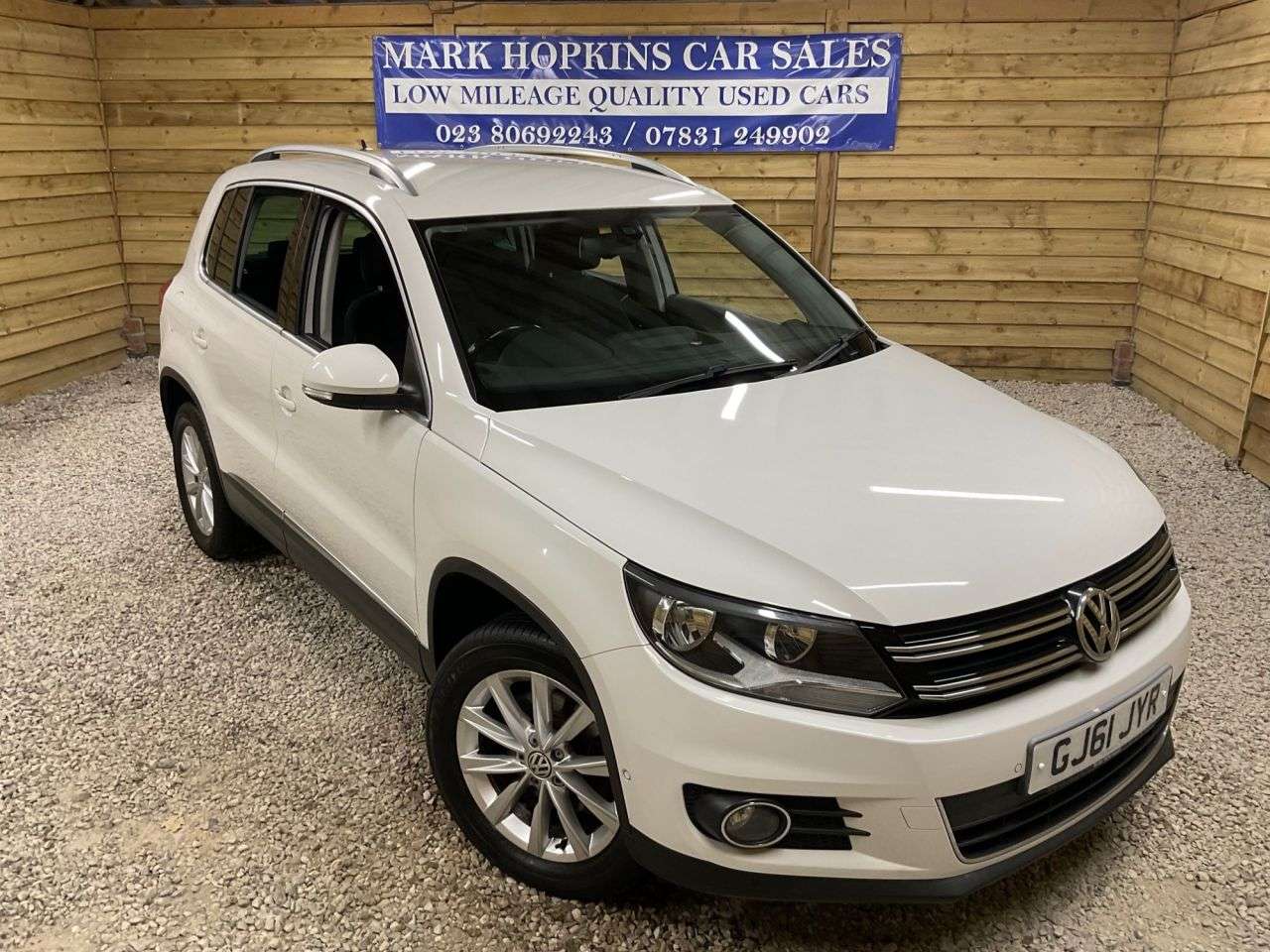 A 2011 VOLKSWAGEN TIGUAN SE TDI BLUEMOTION TECHNOLOGY 4MOTION A 2011 VOLKSWAGEN TIGUAN SE TDI BLUEMOTION TECHNOLOGY 4MOTION