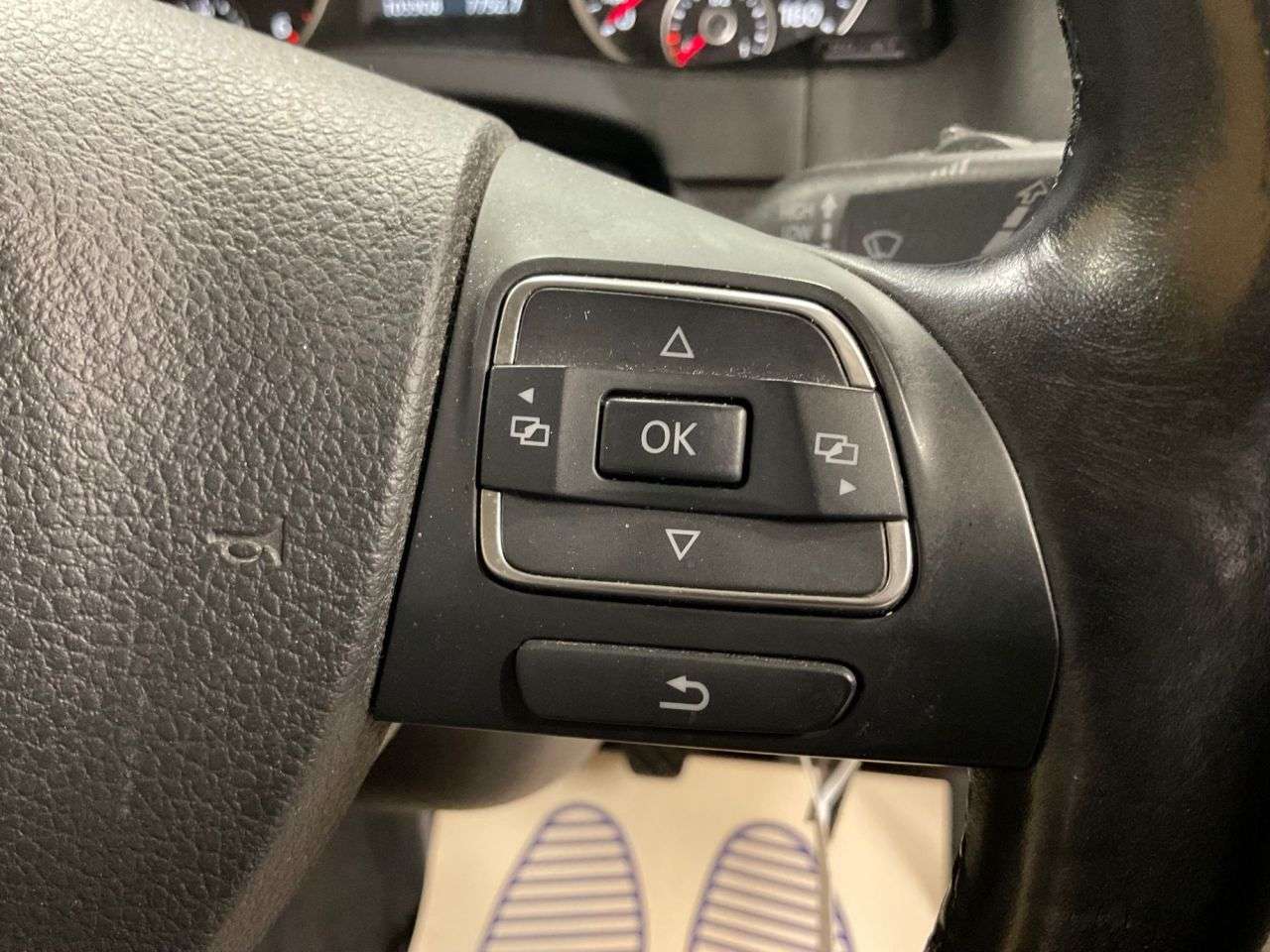 2011 VOLKSWAGEN TIGUAN 2011 VOLKSWAGEN TIGUAN