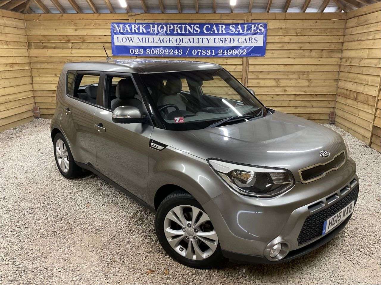 A 2015 KIA SOUL 1.6 CRDi Connect Plus SUV 5dr Diesel Auto Euro 5 (126 bhp) 1 LOCAL LADY OWN A 2015 KIA SOUL 1.6 CRDi Connect Plus SUV 5dr Diesel Auto Euro 5 (126 bhp) 1 LOCAL LADY OWN
