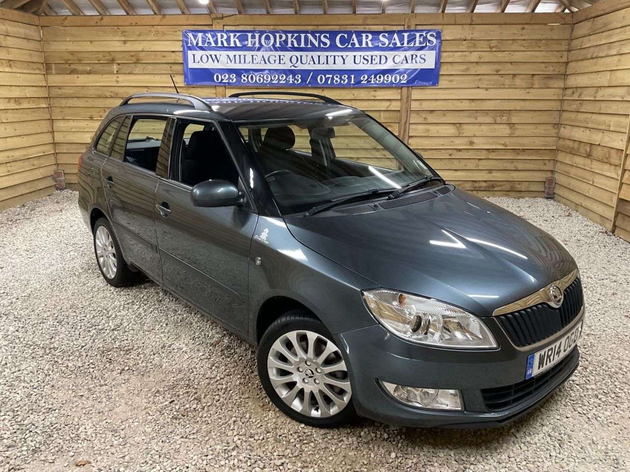 A 2014 SKODA FABIA 1.2 TSI Elegance Estate 5dr Petrol DSG Euro 5 (105 ps) TWO LADY OWNER INCRE A 2014 SKODA FABIA 1.2 TSI Elegance Estate 5dr Petrol DSG Euro 5 (105 ps) TWO LADY OWNER INCRE