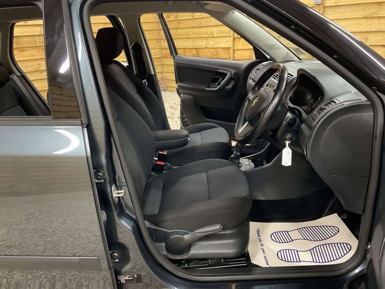 2014 SKODA FABIA 2014 SKODA FABIA