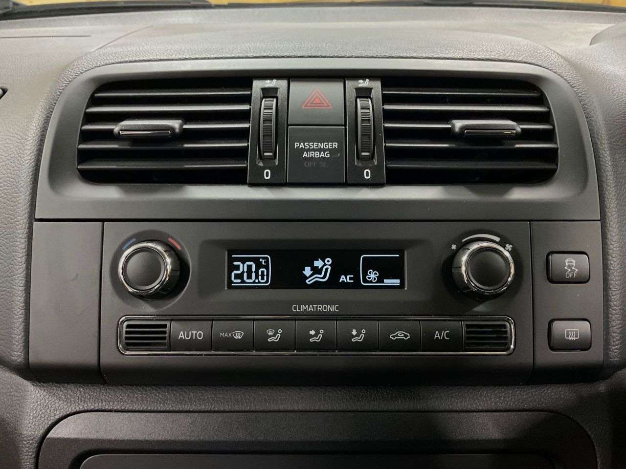 2014 SKODA FABIA 2014 SKODA FABIA