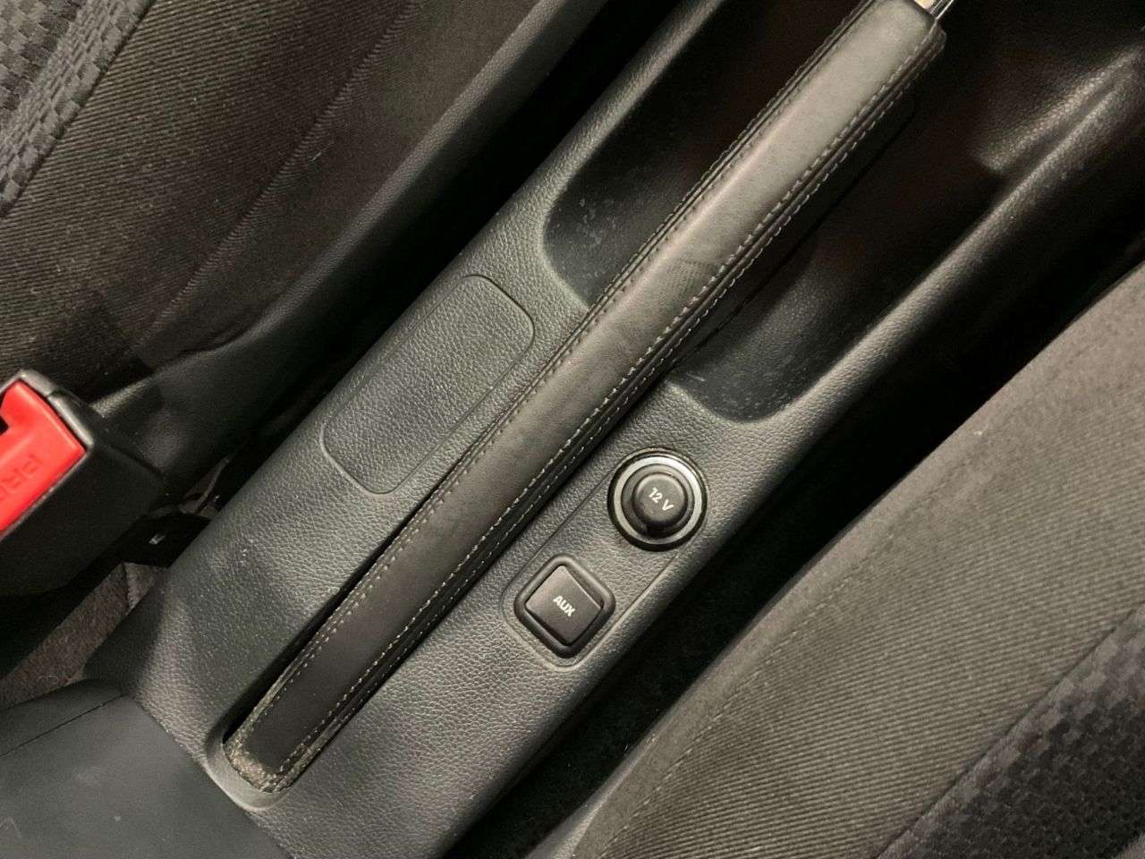 2014 SKODA FABIA 2014 SKODA FABIA