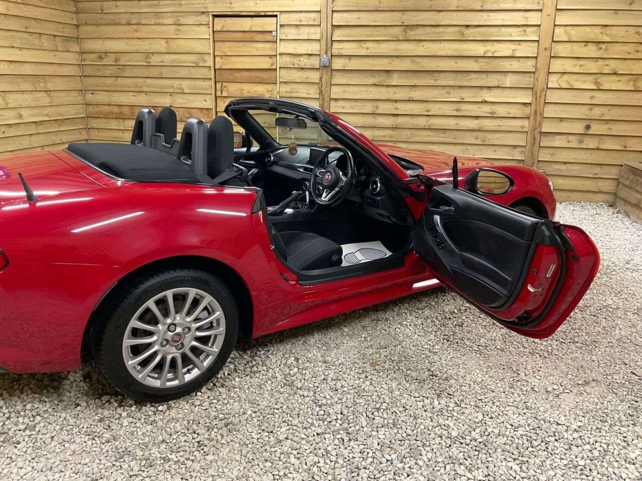 2018 FIAT 124 SPIDER 2018 FIAT 124 SPIDER