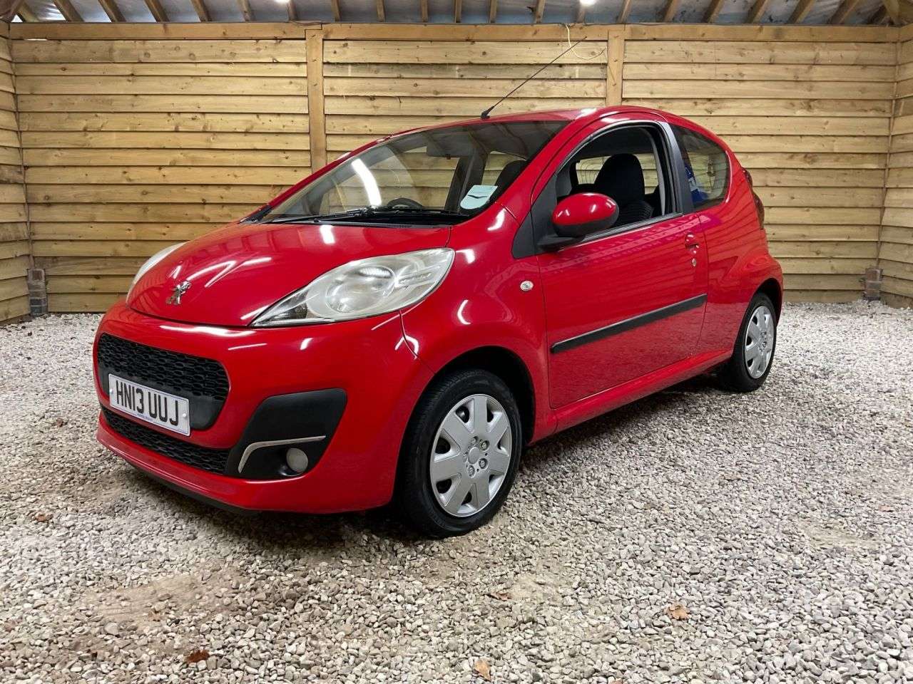 2013 PEUGEOT 107 2013 PEUGEOT 107