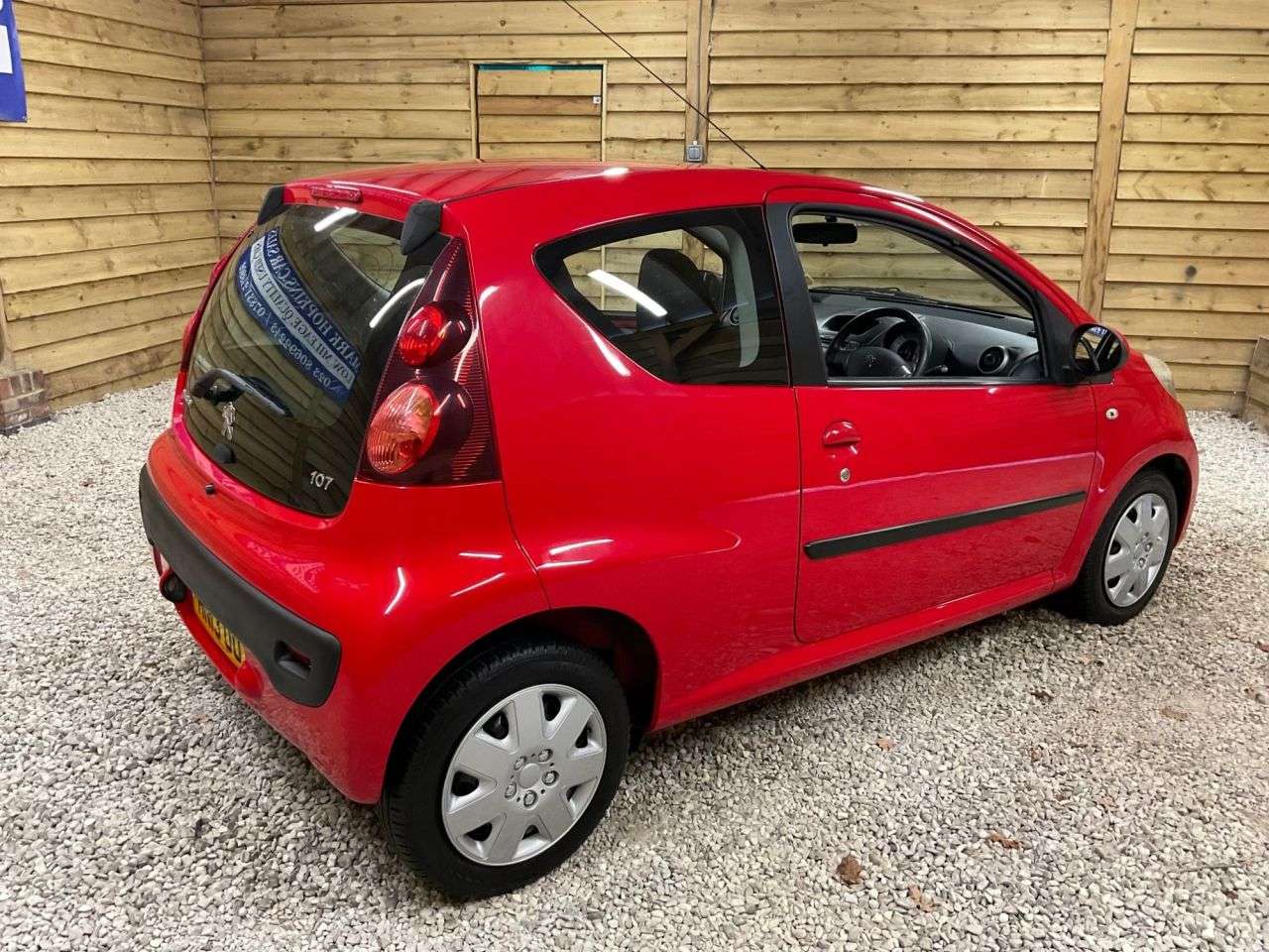 2013 PEUGEOT 107 2013 PEUGEOT 107