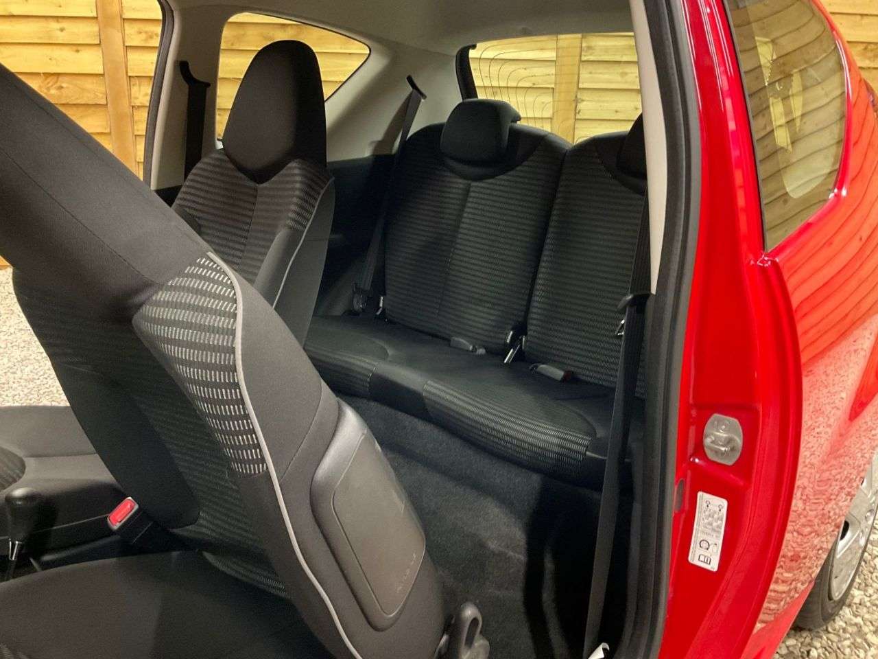 2013 PEUGEOT 107 2013 PEUGEOT 107