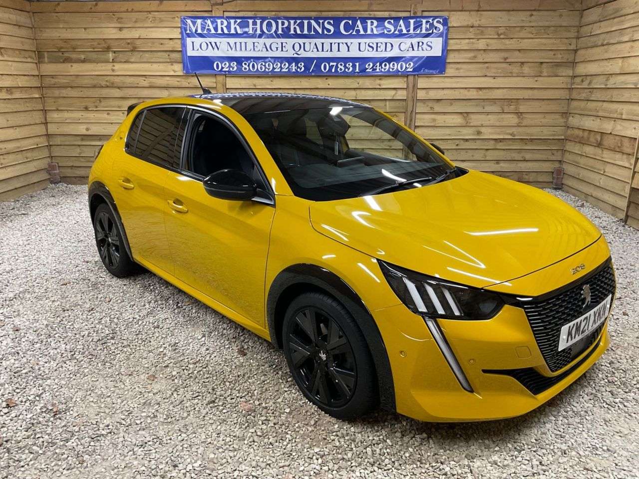 2021 PEUGEOT 208 2021 PEUGEOT 208