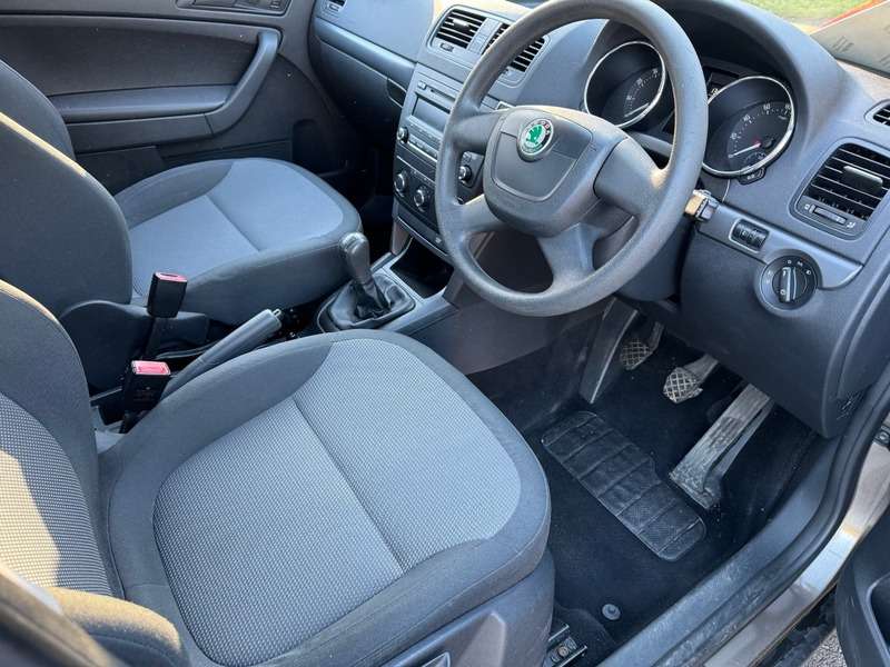 2011 SKODA YETI 2011 SKODA YETI