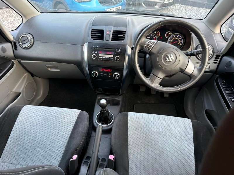 A 2011 SUZUKI SX4 SZ-L Super Family Car good history A 2011 SUZUKI SX4 SZ-L Super Family Car good history