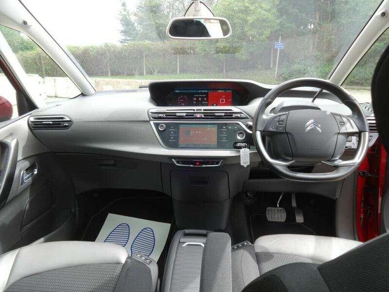 A 2017 CITROEN C4 PICASSO GRAND BLUEHDI FLAIR S/S EAT6 7 SEAT AUTO A 2017 CITROEN C4 PICASSO GRAND BLUEHDI FLAIR S/S EAT6 7 SEAT AUTO