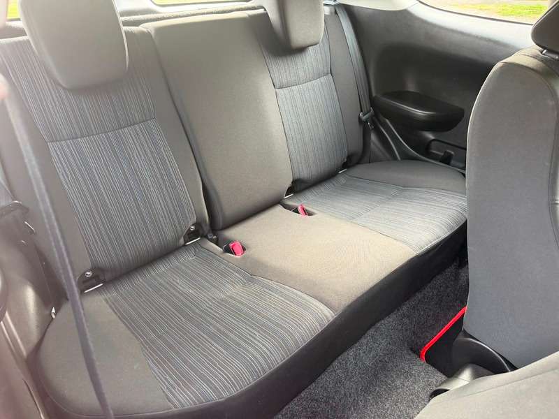 2013 SUZUKI SWIFT 2013 SUZUKI SWIFT