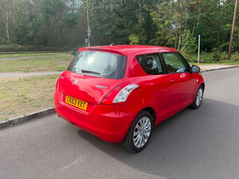 2013 SUZUKI SWIFT 2013 SUZUKI SWIFT