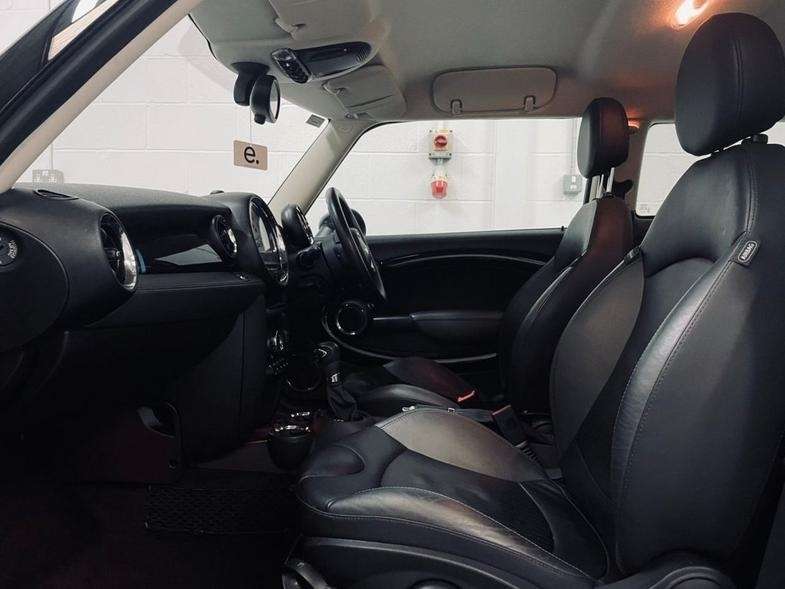 A 2012 MINI MINI COOPER D BAYSWATER AUTOMATIC Ltd Edition A 2012 MINI MINI COOPER D BAYSWATER AUTOMATIC Ltd Edition