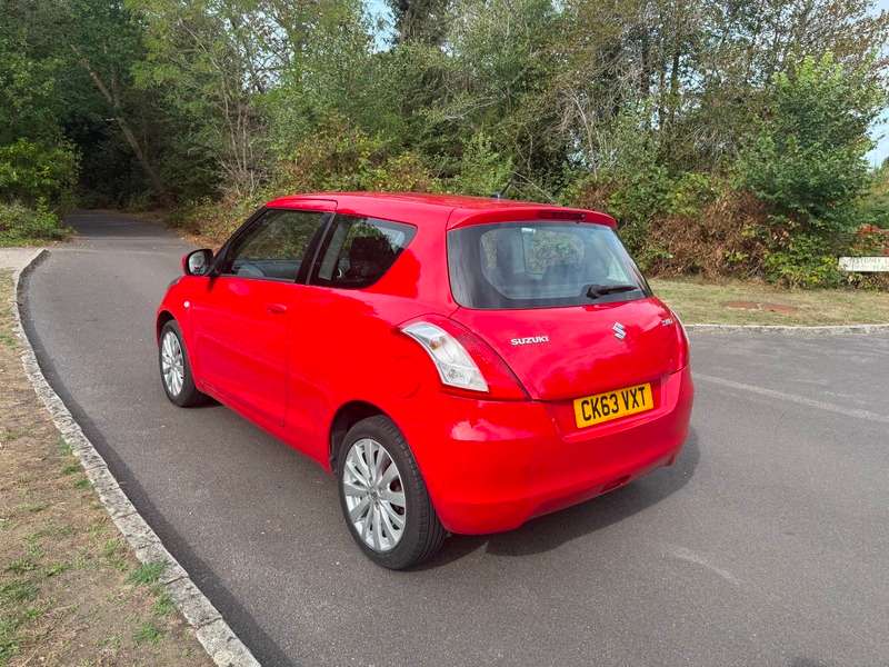 A 2013 SUZUKI SWIFT SZ2 Excellent history ideal first car A 2013 SUZUKI SWIFT SZ2 Excellent history ideal first car