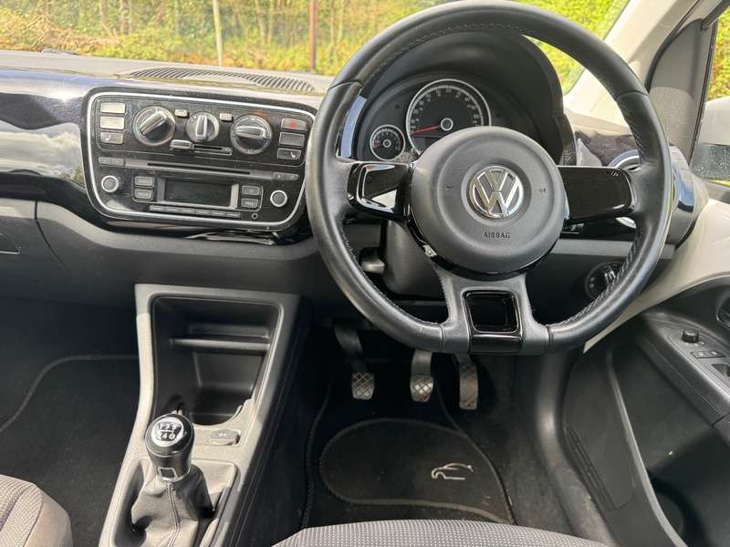 2014 VOLKSWAGEN UP 2014 VOLKSWAGEN UP