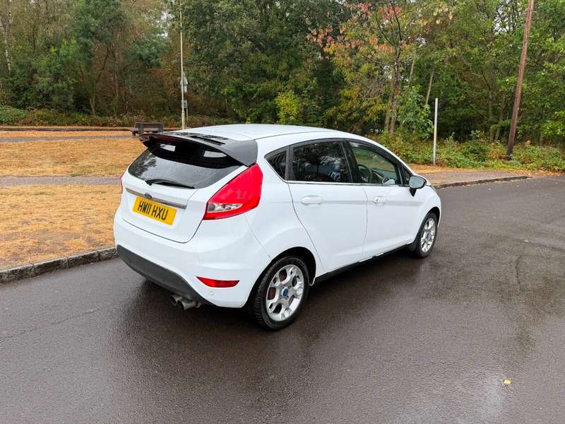 2011 FORD FIESTA 2011 FORD FIESTA