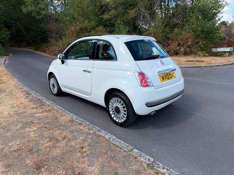 A 2012 FIAT 500 LOUNGE Fabulous history ideal first car A 2012 FIAT 500 LOUNGE Fabulous history ideal first car