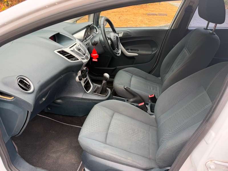 2011 FORD FIESTA 2011 FORD FIESTA