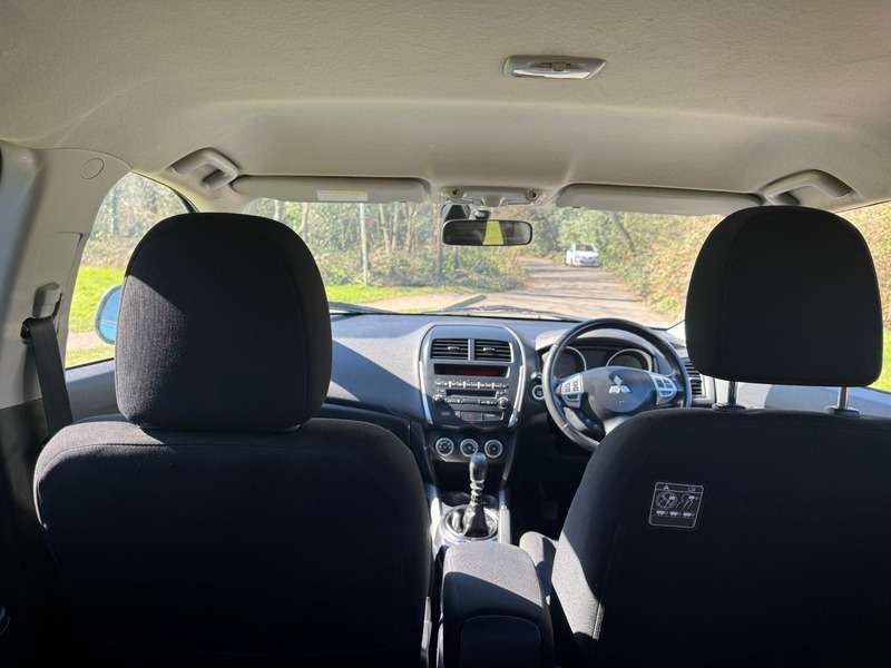 A 2010 MITSUBISHI ASX DI-D 3 Great specification ideal family SUV A 2010 MITSUBISHI ASX DI-D 3 Great specification ideal family SUV