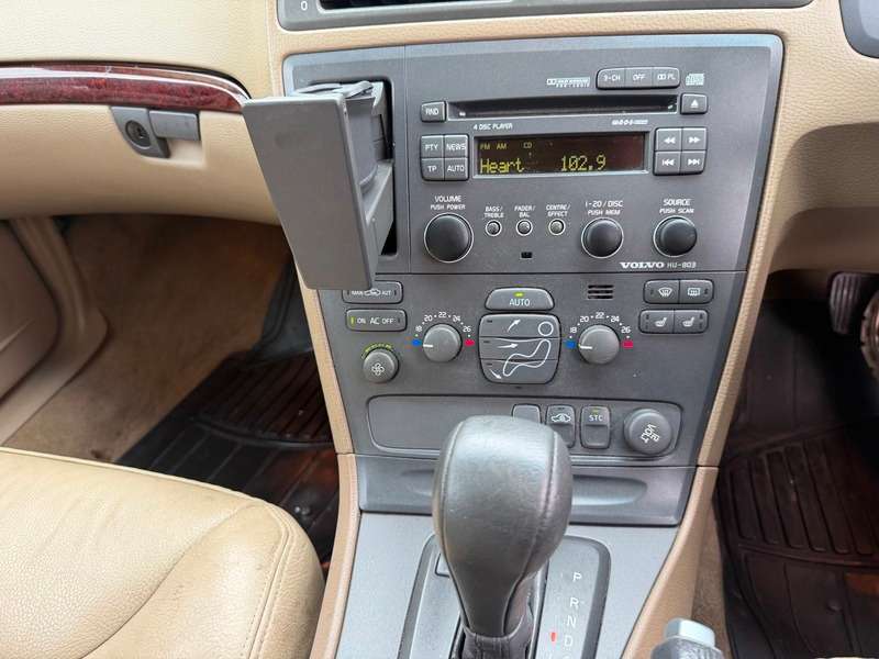 2002 VOLVO 70 SERIES 2002 VOLVO 70 SERIES