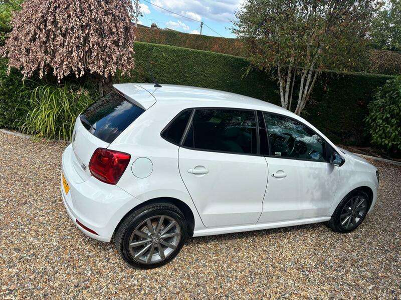 2015 VOLKSWAGEN POLO 2015 VOLKSWAGEN POLO