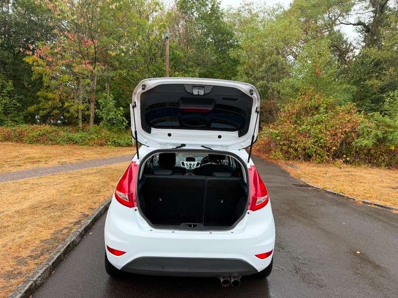 2011 FORD FIESTA 2011 FORD FIESTA